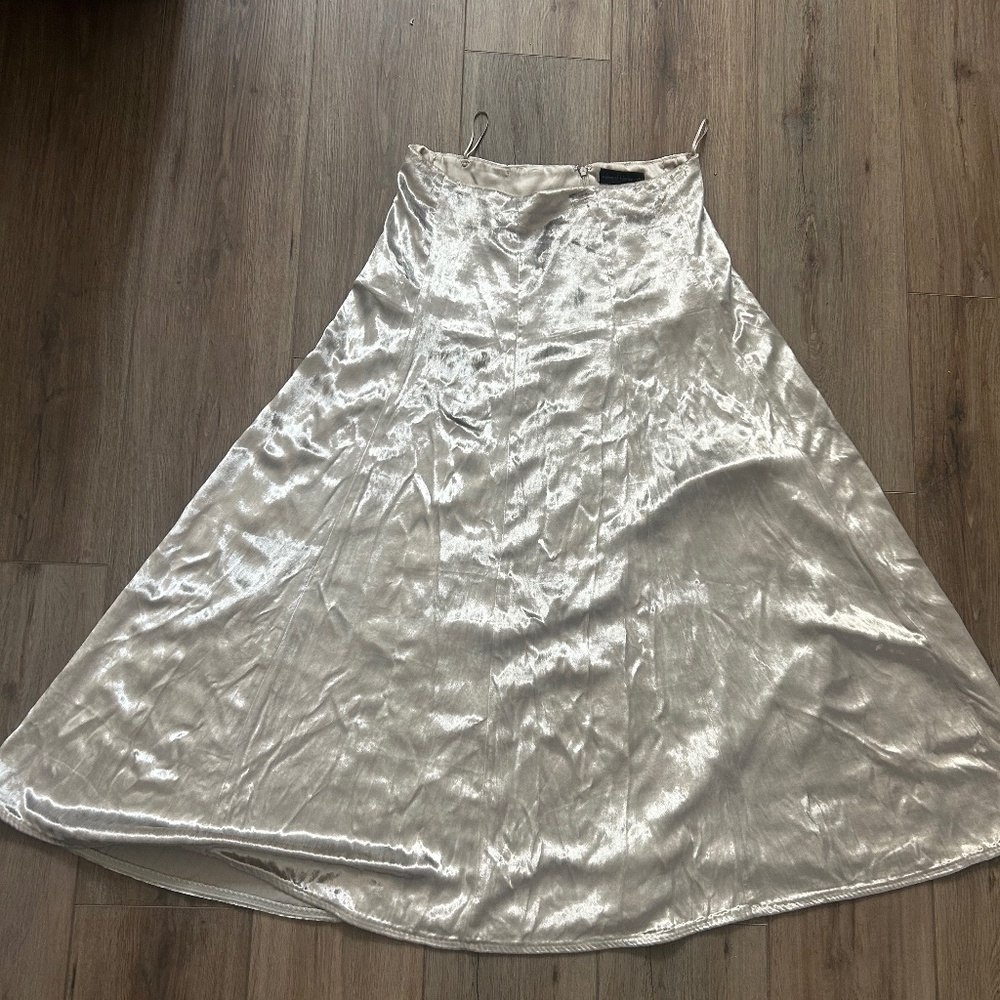 House of Harlow skirt